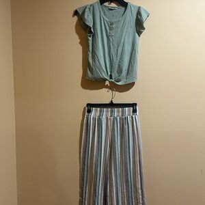 Beautees Green and White Kids Matching Set